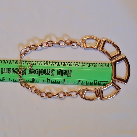 Paparazzi Vintage Rose Tone Trapezoid Necklace. - Picture 4 of 4